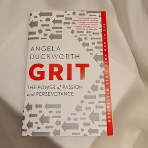 Grit by Angela Duckworth Paperback Copy